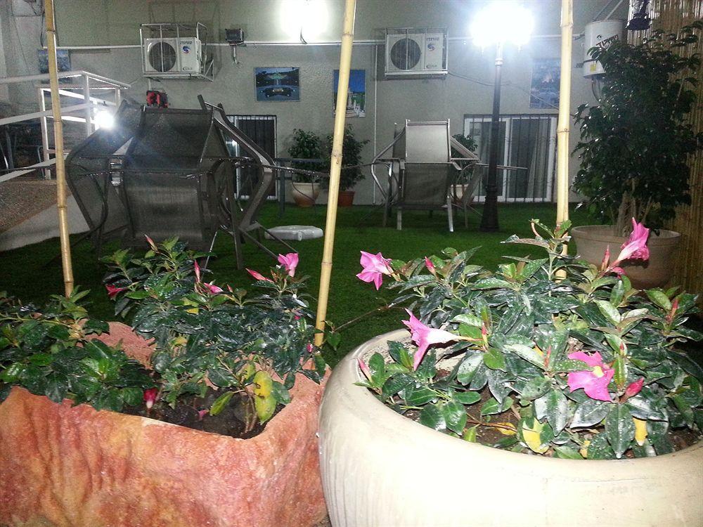 Zimmer Garden Haifa Eksteriør billede